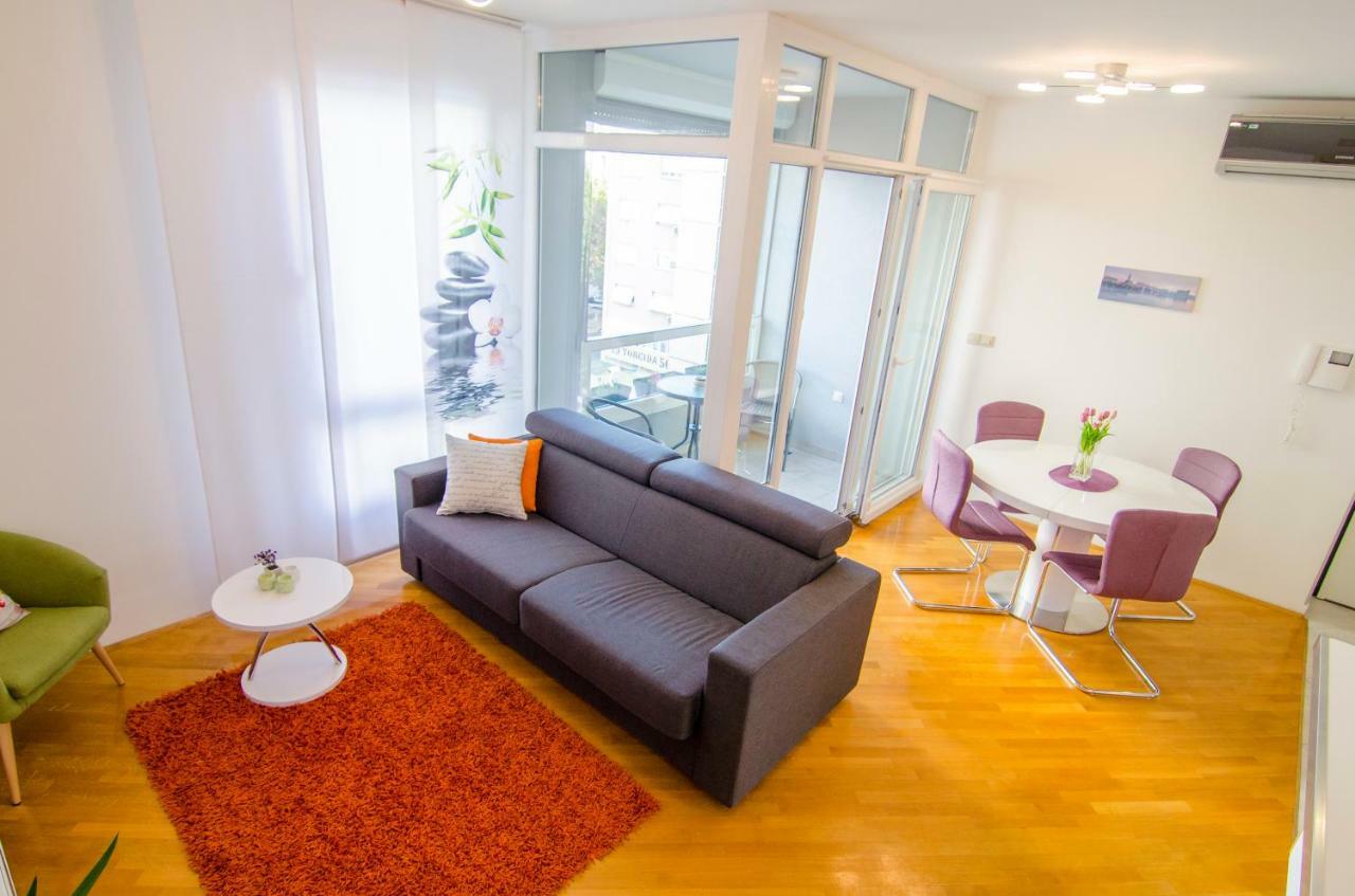 Split Apartment Sinisa Exterior photo