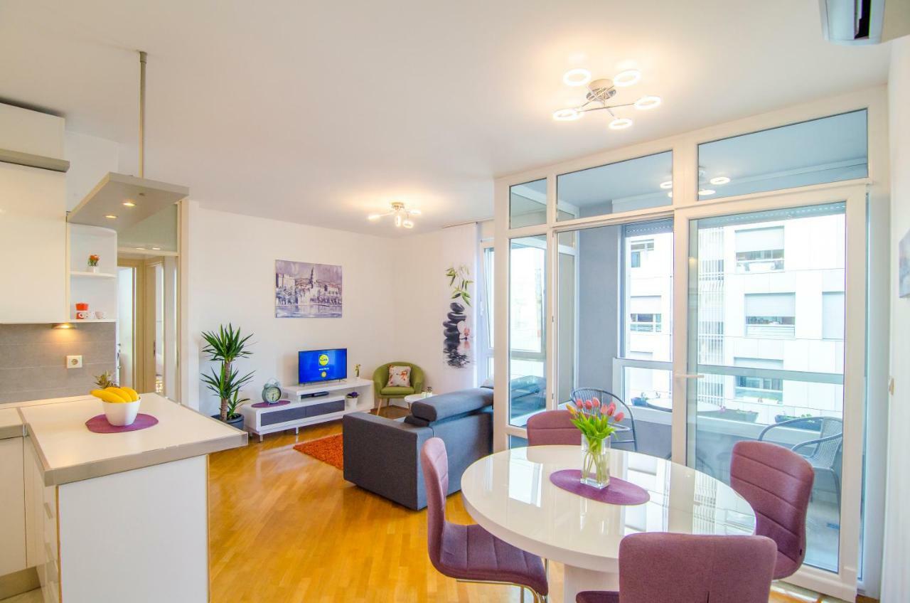 Split Apartment Sinisa Exterior photo