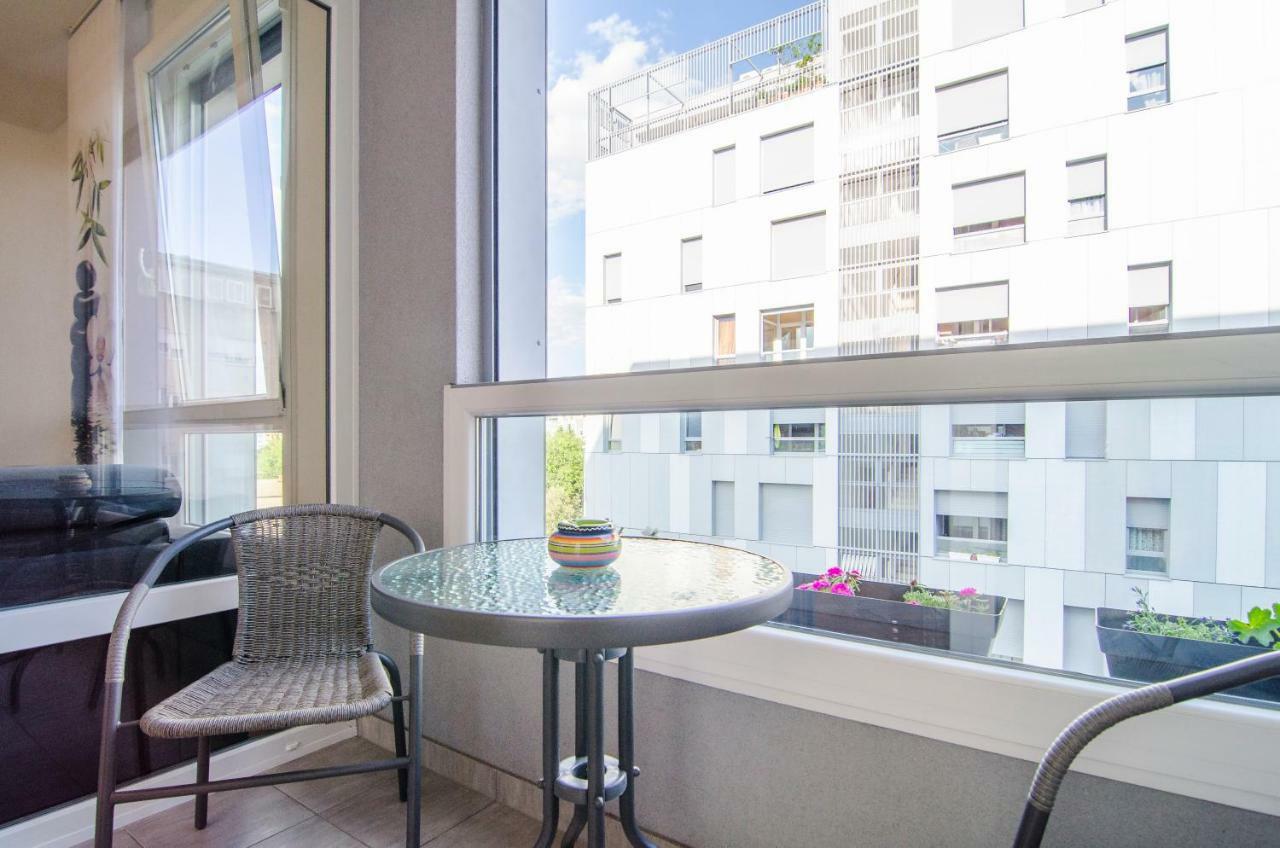 Split Apartment Sinisa Exterior photo