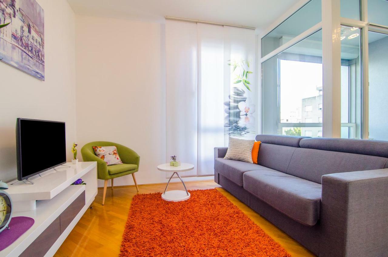 Split Apartment Sinisa Exterior photo