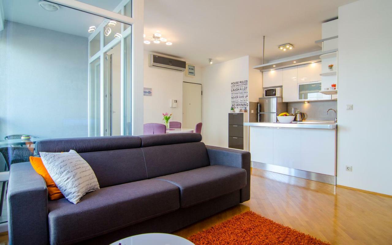 Split Apartment Sinisa Exterior photo