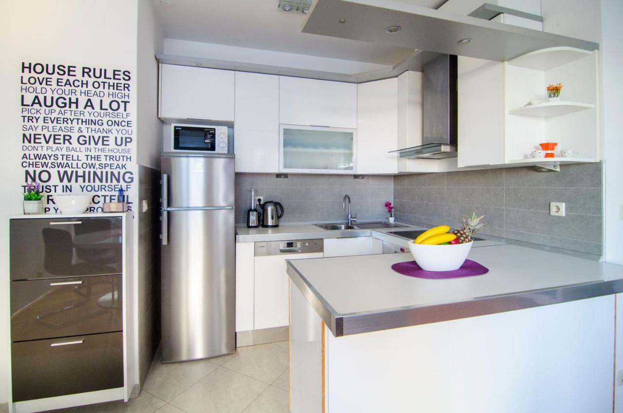 Split Apartment Sinisa Exterior photo